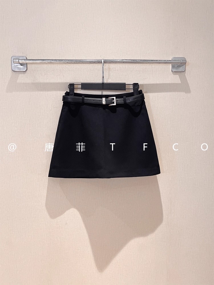2025 秋冬款高腰百搭修身半身裙