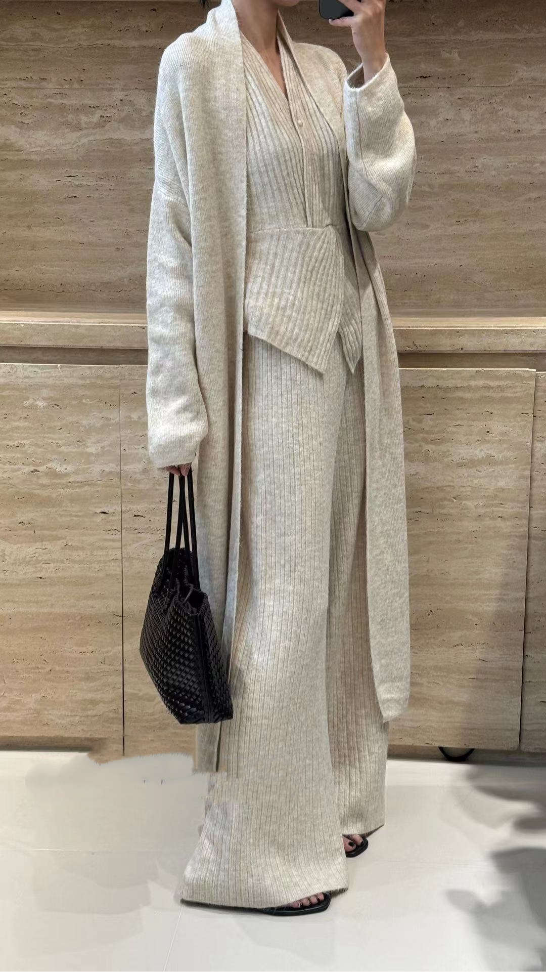 老钱风坑条针织V领马甲中长款开衫女秋高腰显瘦休闲裤三套装