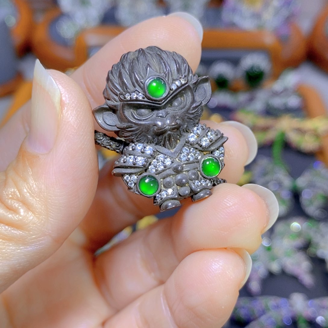 翡翠颈饰合金天然翡翠