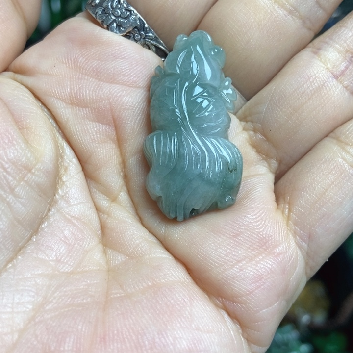 翡翠散珠鱼一条手牌孔
