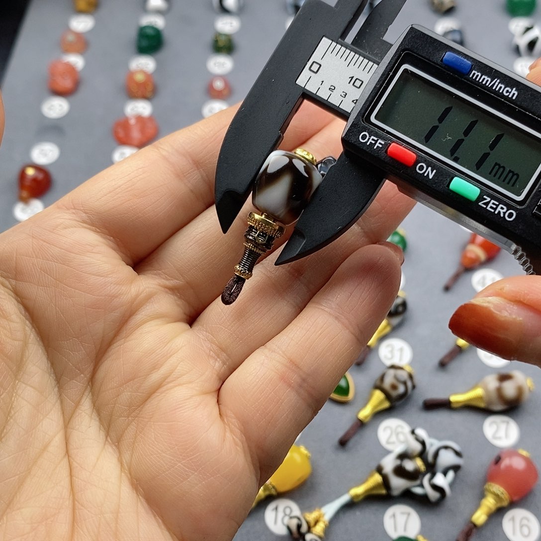 玛瑙/玉髓饰品合金