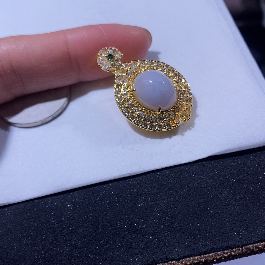 翡翠吊坠(不含链)未镶嵌