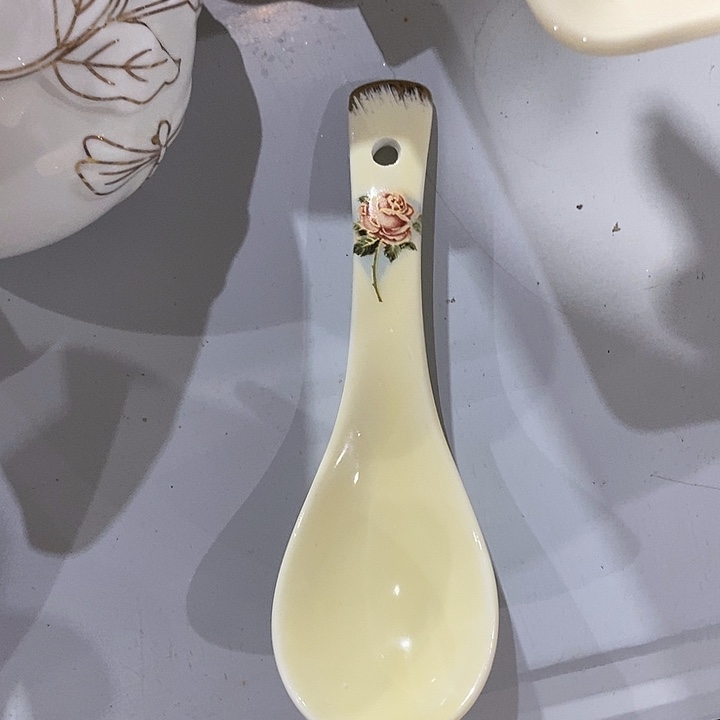 瓷片四个，11111111111111..