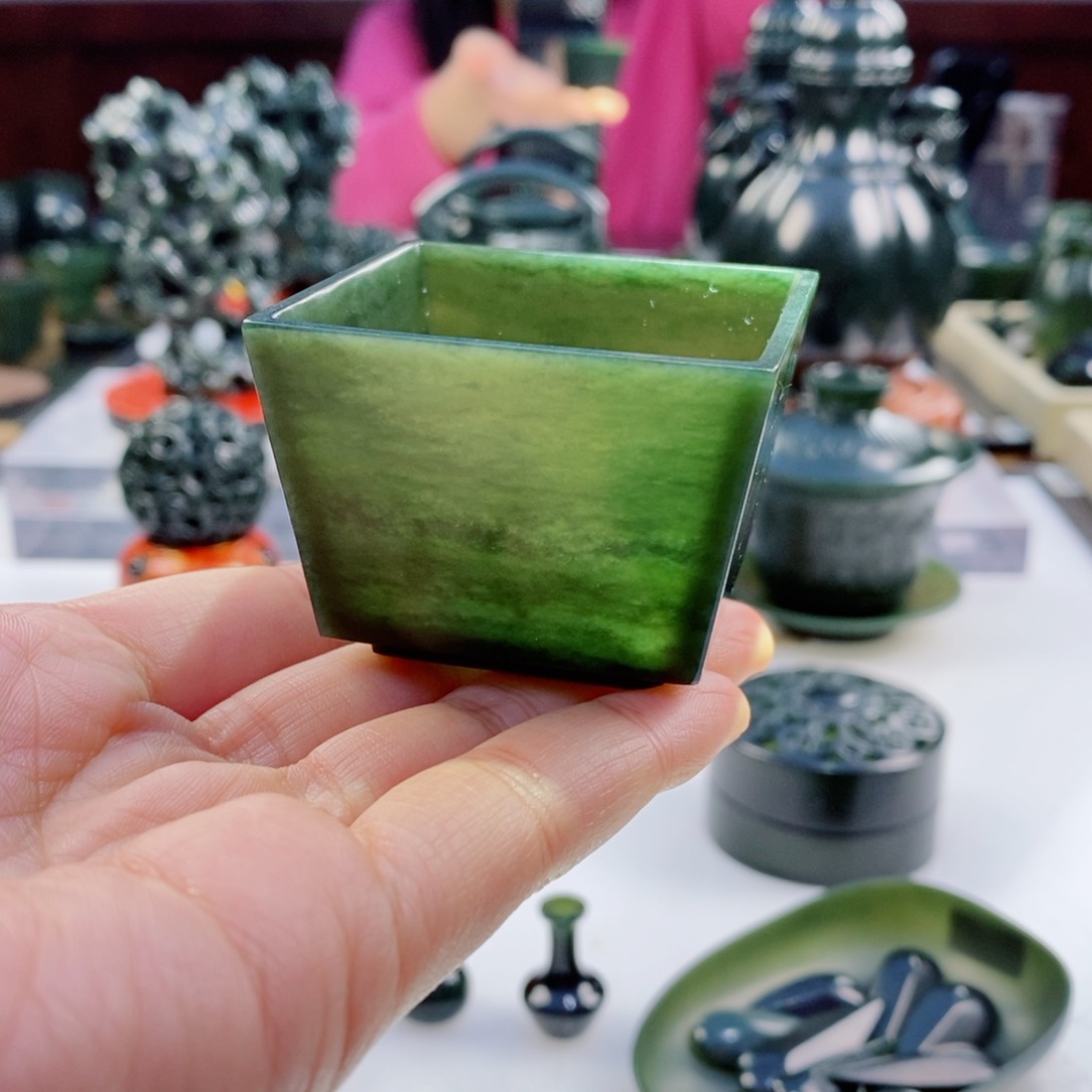 和田玉（青玉）把件未镶嵌