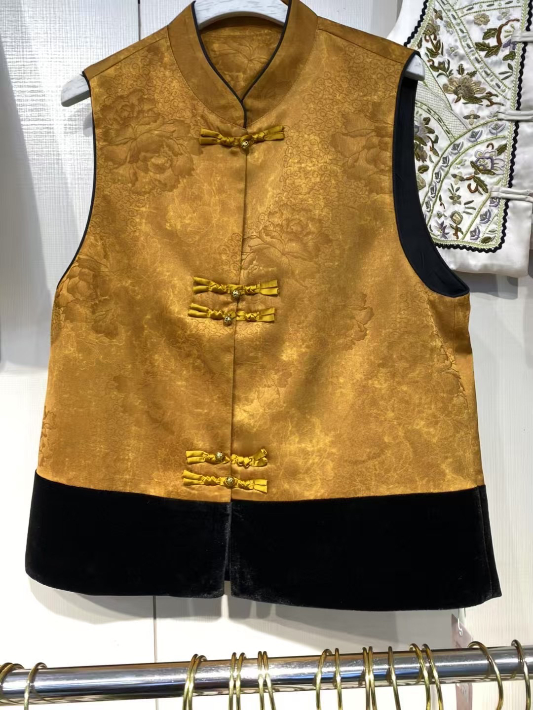 新中式国风马甲，高端大气上档，贵气时尚，黄金万两