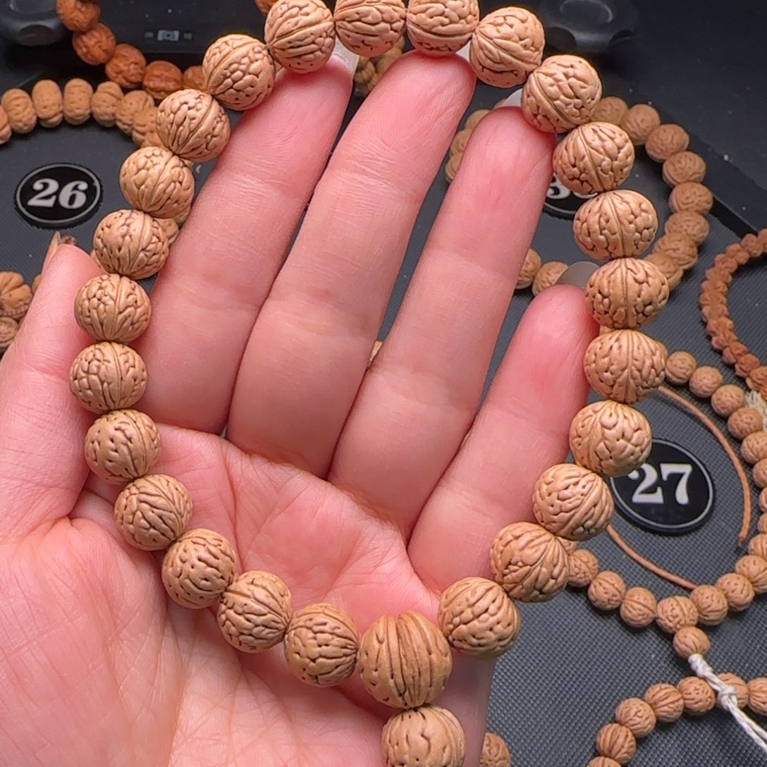 桃核手串地道凤麟片桃核手持