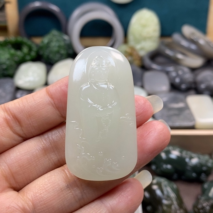 和田玉颈饰未镶嵌