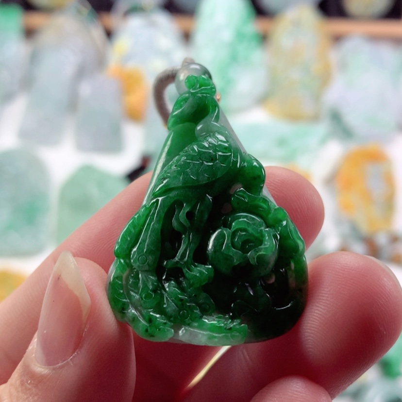 【闪购商品】翡翠吊坠(不含链)未镶嵌