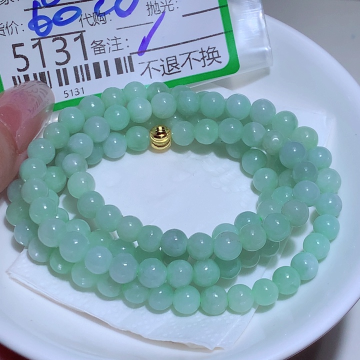 飞***翔翡翠未镶嵌颈饰hhj