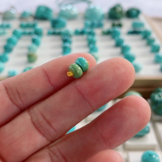 未镶嵌绿松石珠宝奇石