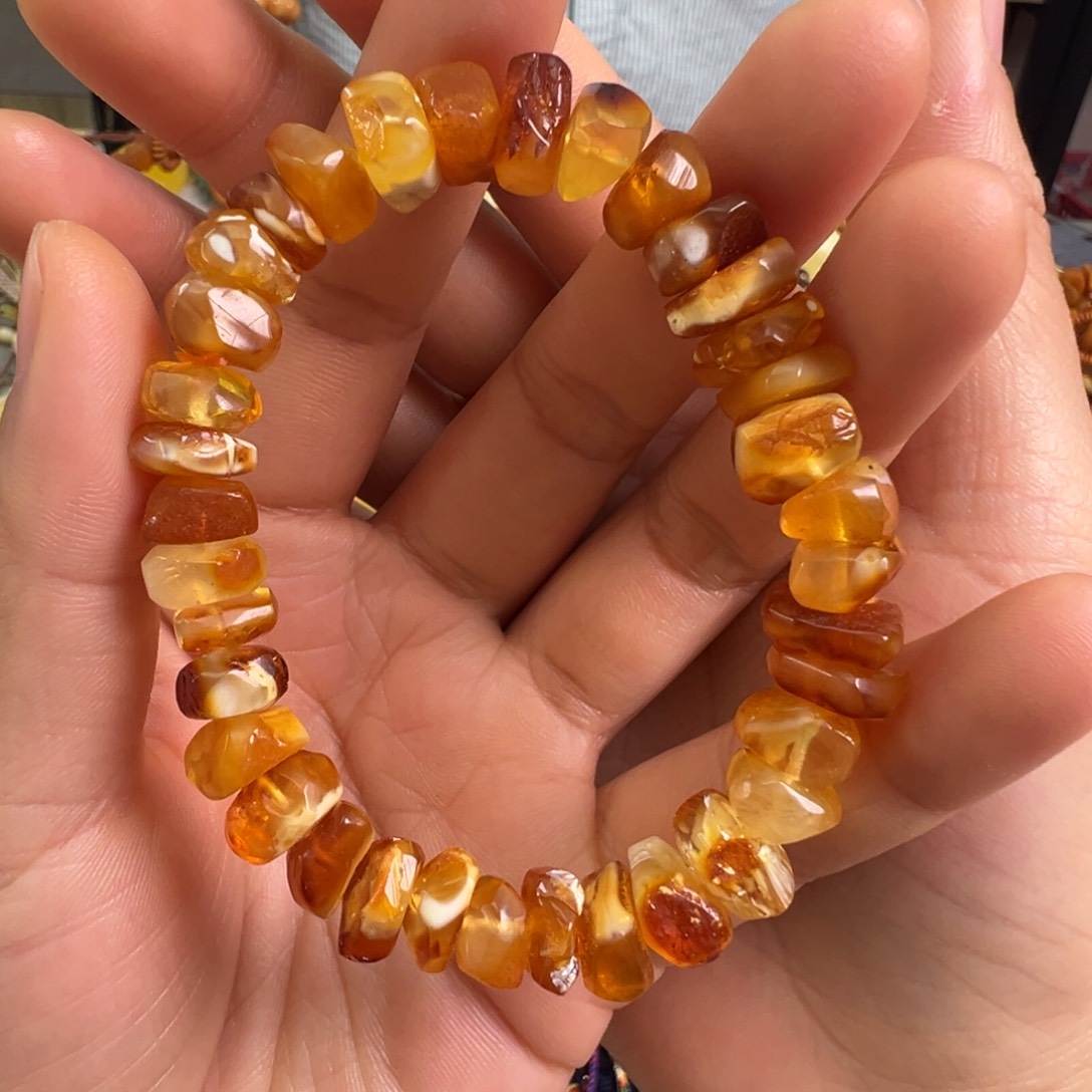 琥珀裸石未镶嵌琥珀