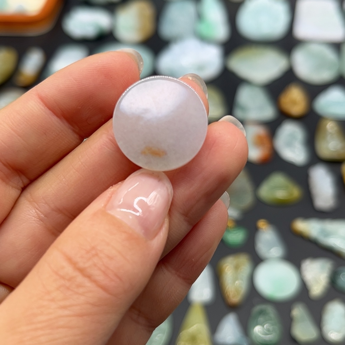 【闪购商品】翡翠颈饰未镶嵌无事牌