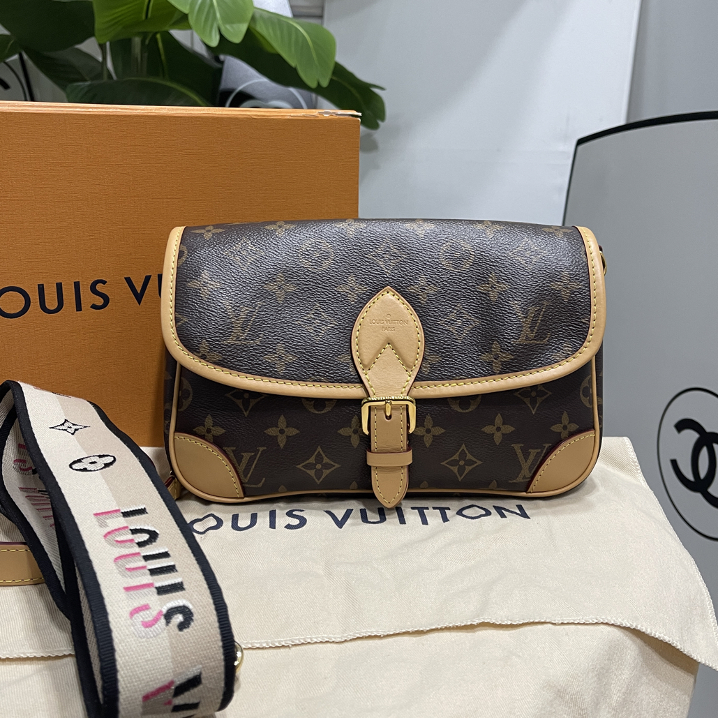 95新 LouisVuitton/路易威登 路易威登 老花 法棍