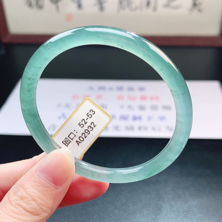 翡翠未镶嵌手镯翡翠手镯95