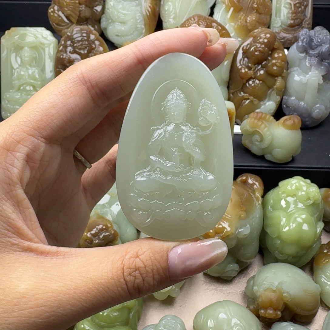 和田玉未镶嵌挂件