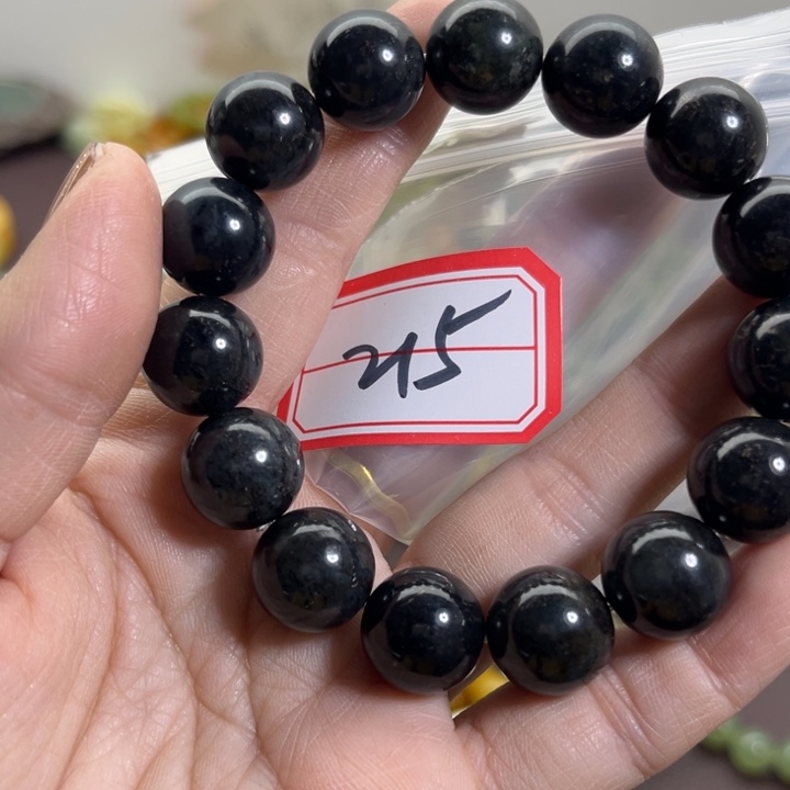 蛇纹石玉未镶嵌手链