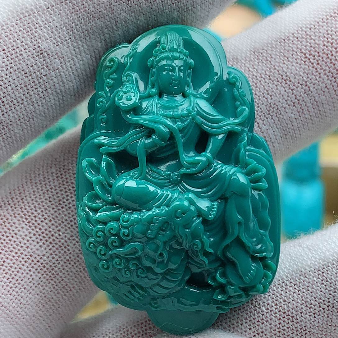 绿松石颈饰未镶嵌