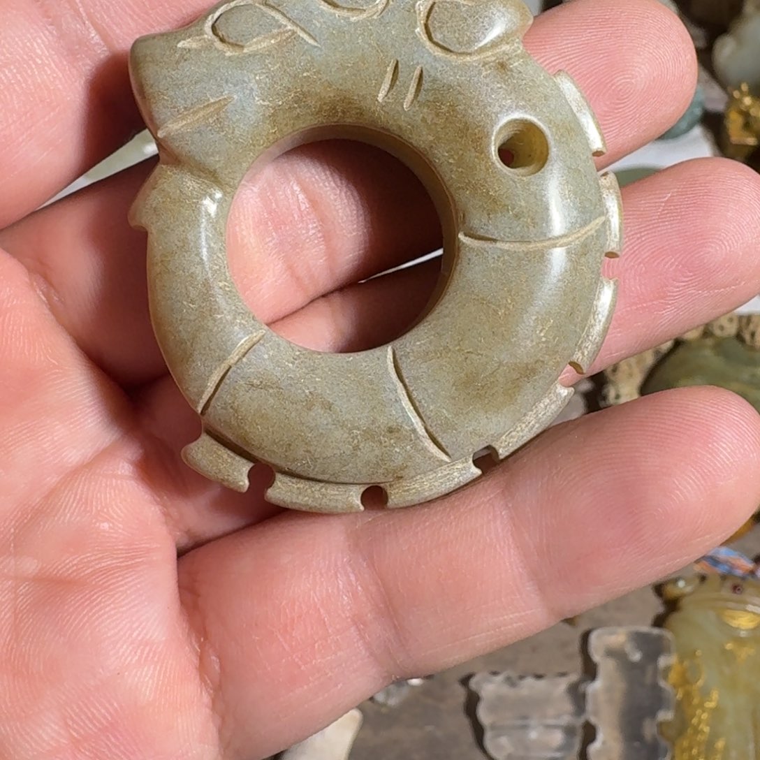 和田玉（糖玉）未镶嵌挂件