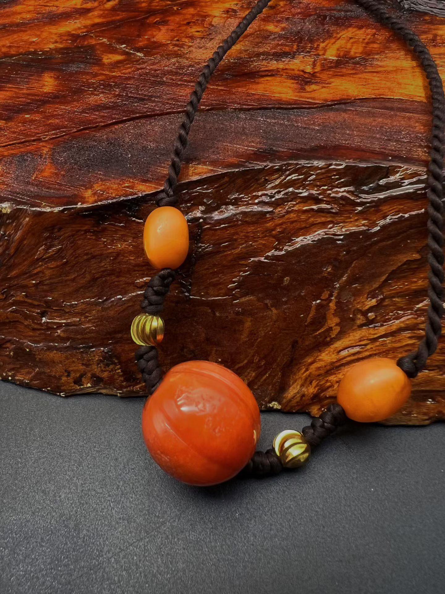 南红锁骨链精致美观彰显气质