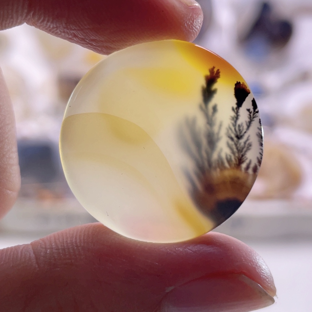 玛瑙/玉髓未镶嵌珠宝奇石