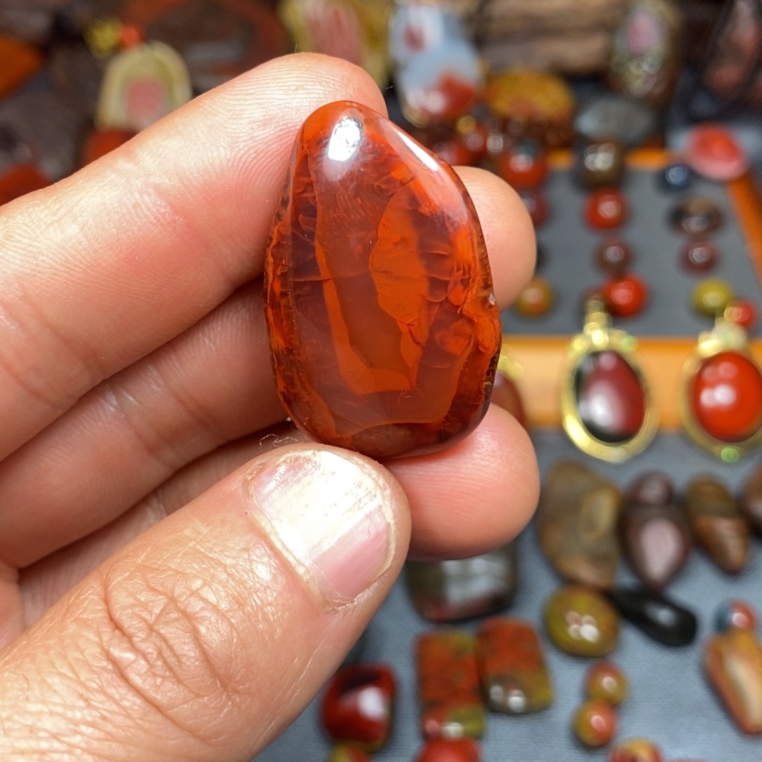 南红玛瑙珠子未镶嵌