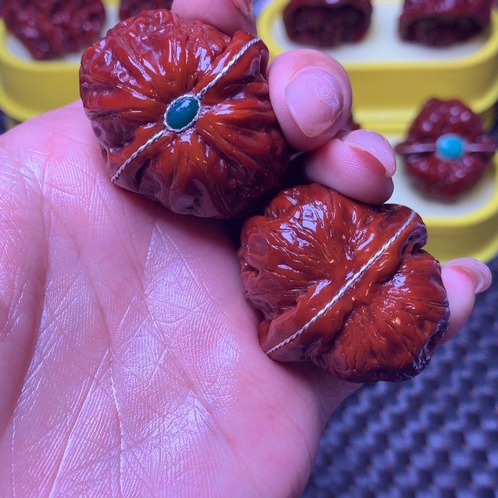 文玩核桃吊坠元宝39