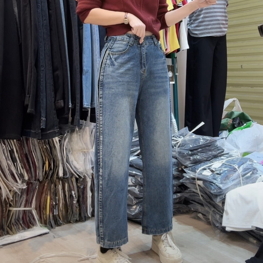 时尚潮流中腰显瘦窄版阔腿牛仔裤女款休闲百搭直筒宽松牛仔裤1102