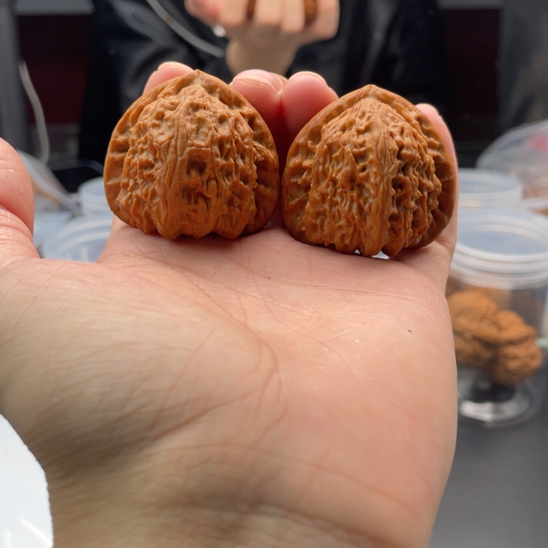 吊坠文玩核桃三角白