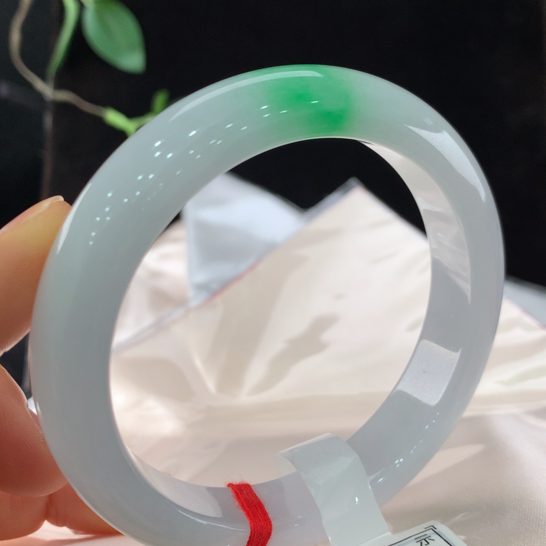 翡翠手镯未镶嵌111-0354