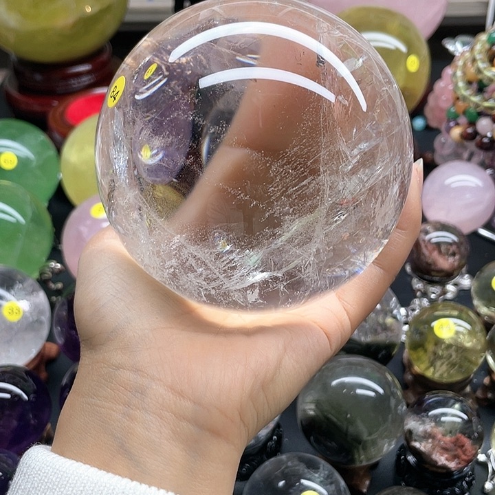 天然白透卡10.5，84号未镶嵌水晶