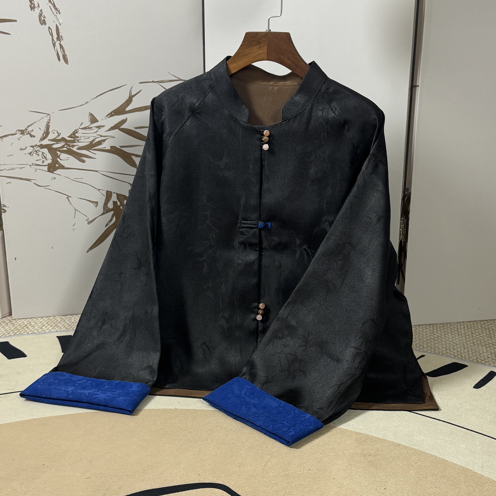 满分桑蚕丝真丝香云纱 2025秋季新款 双面双穿老料黑底蓝翻袖外套