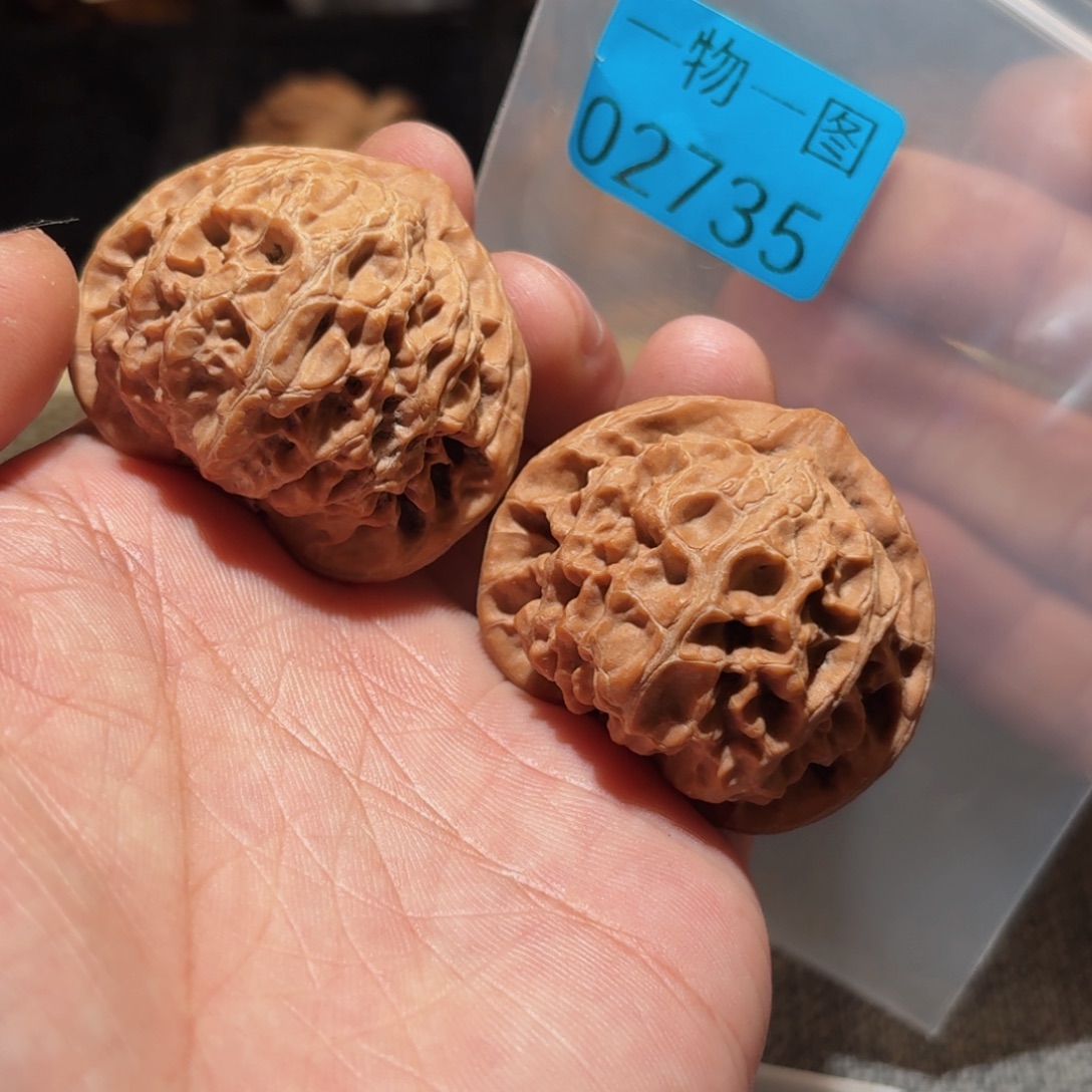 文玩核桃把件宫灯