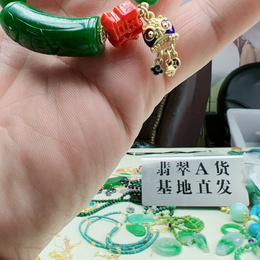 翡翠吊坠(赠链)银S925镶嵌