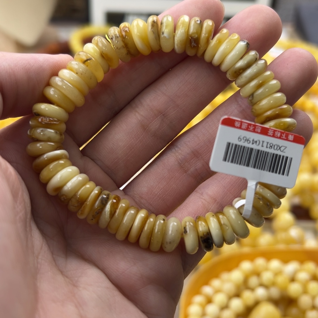 琥珀珠宝奇石未镶嵌