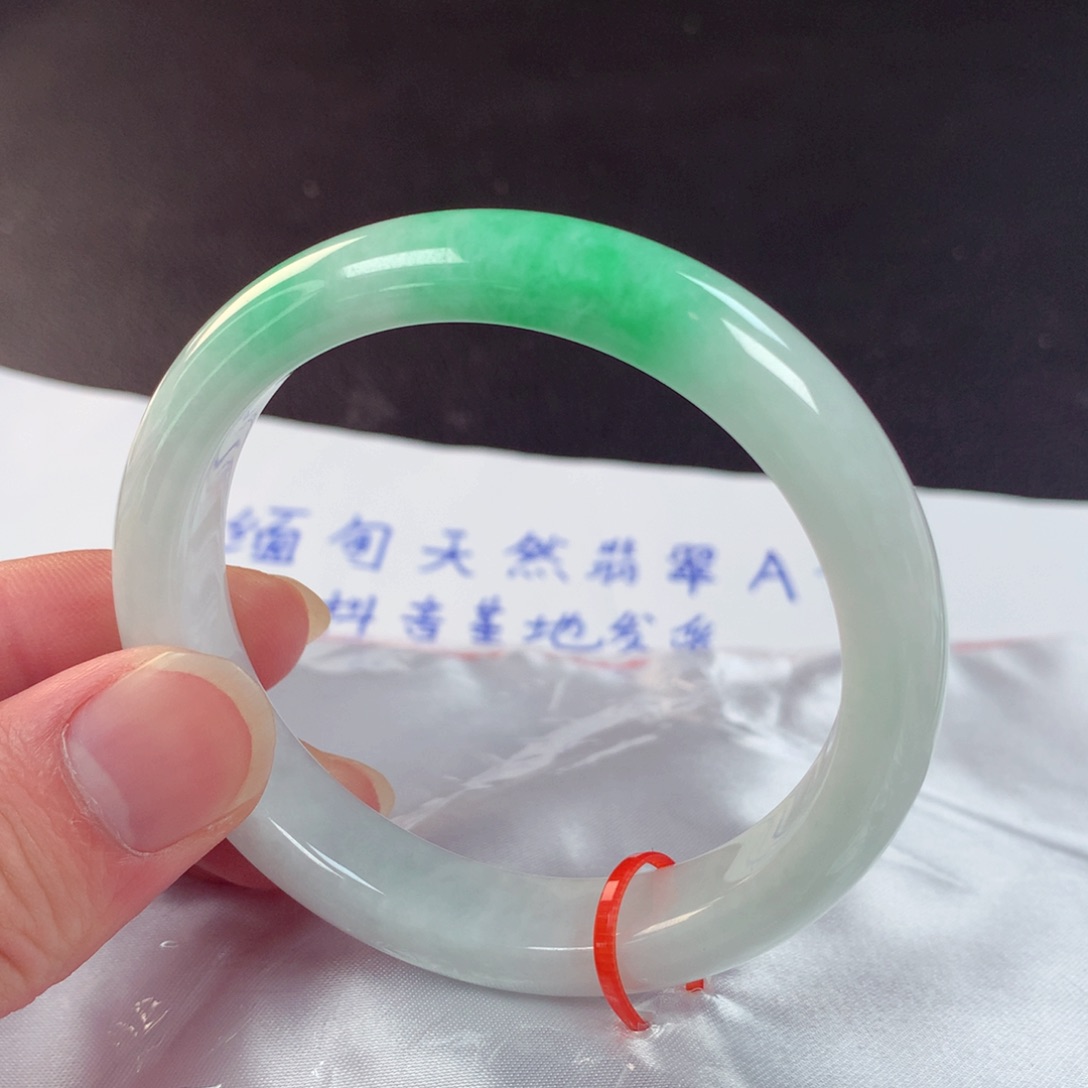 未镶嵌手镯翡翠129