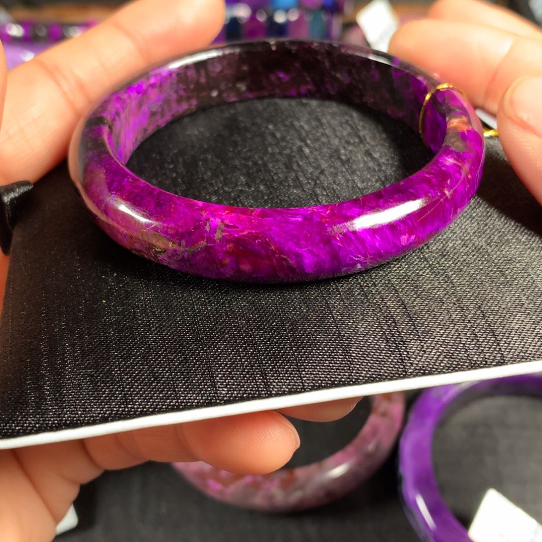 苏纪石（舒俱来）手镯未镶嵌