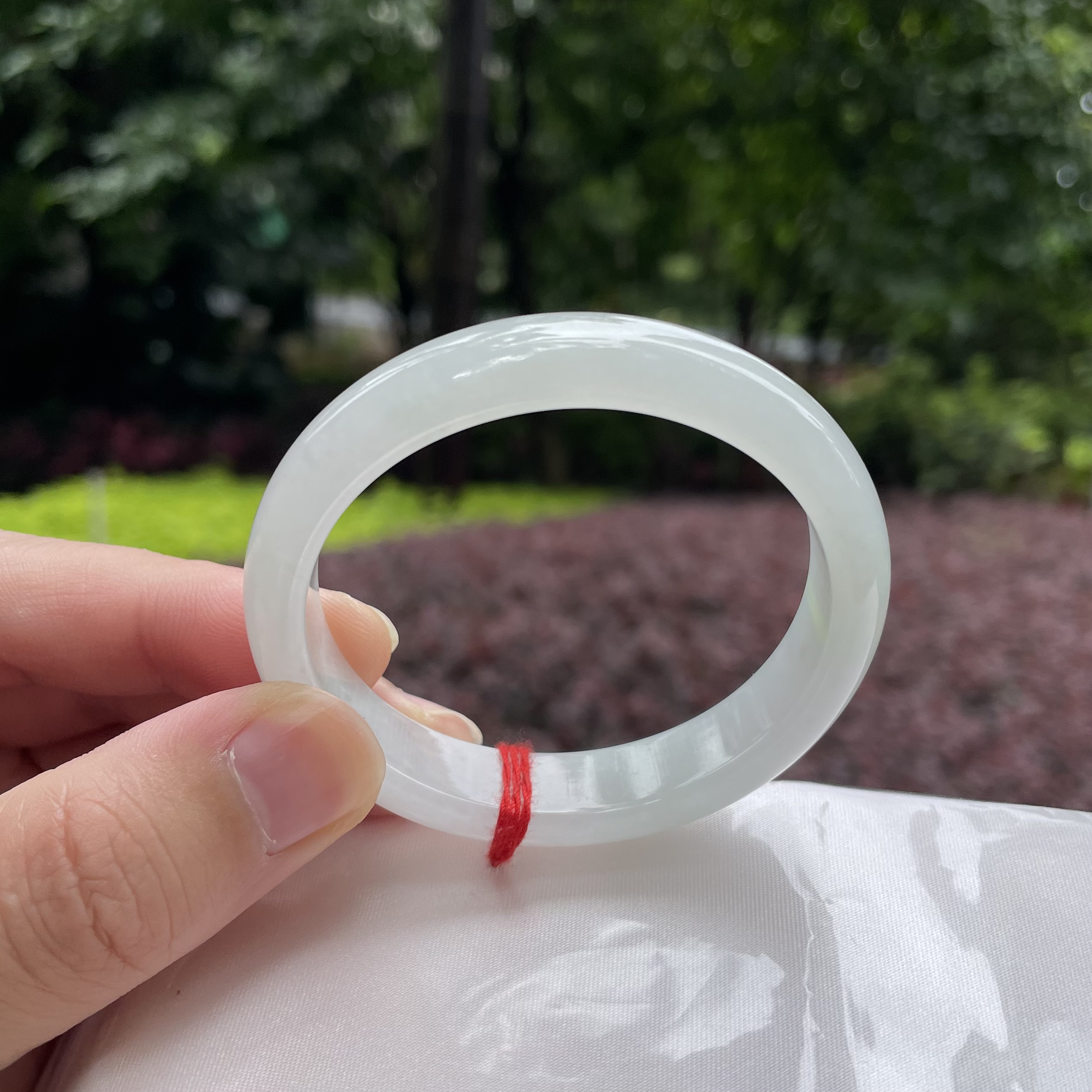 天然翡翠冰胶手镯 五十五点三圈口 贵妃