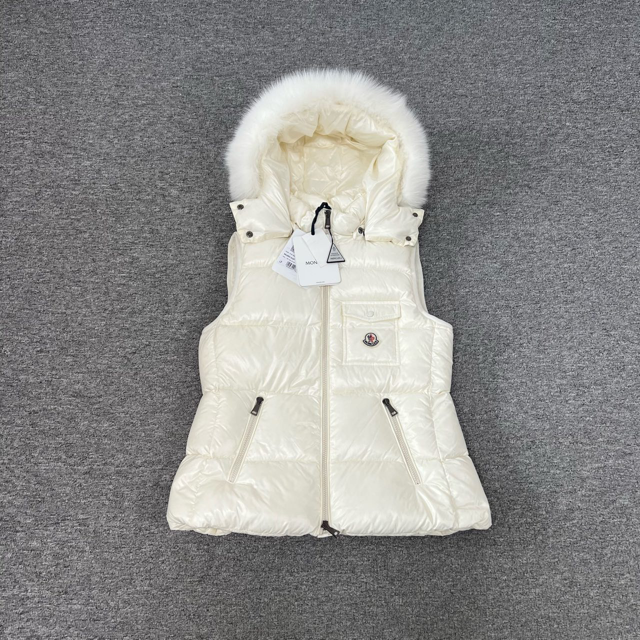 99新 MONCLER 白色 羽绒马甲 连帽 毛领 2码