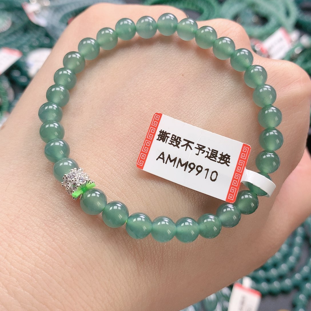 翡翠颈饰未镶嵌手串卡6