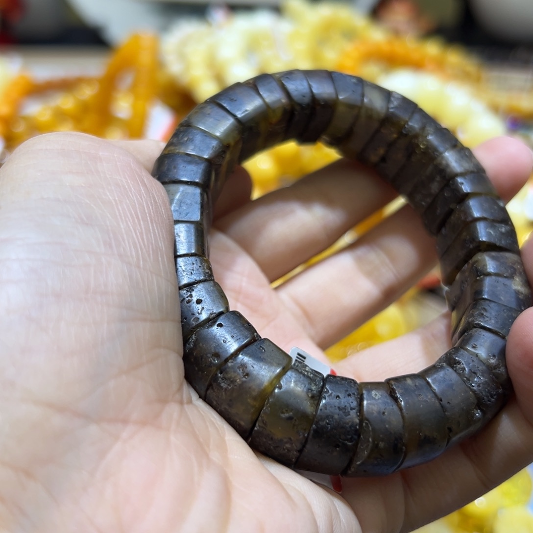 琥珀珠宝奇石未镶嵌