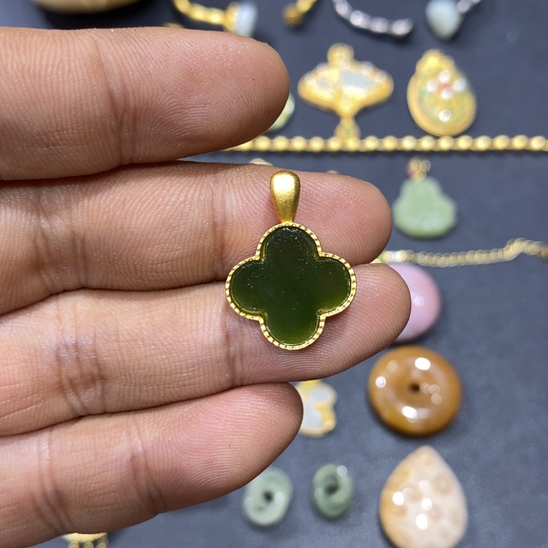 和田玉颈饰银S925镀金镶嵌