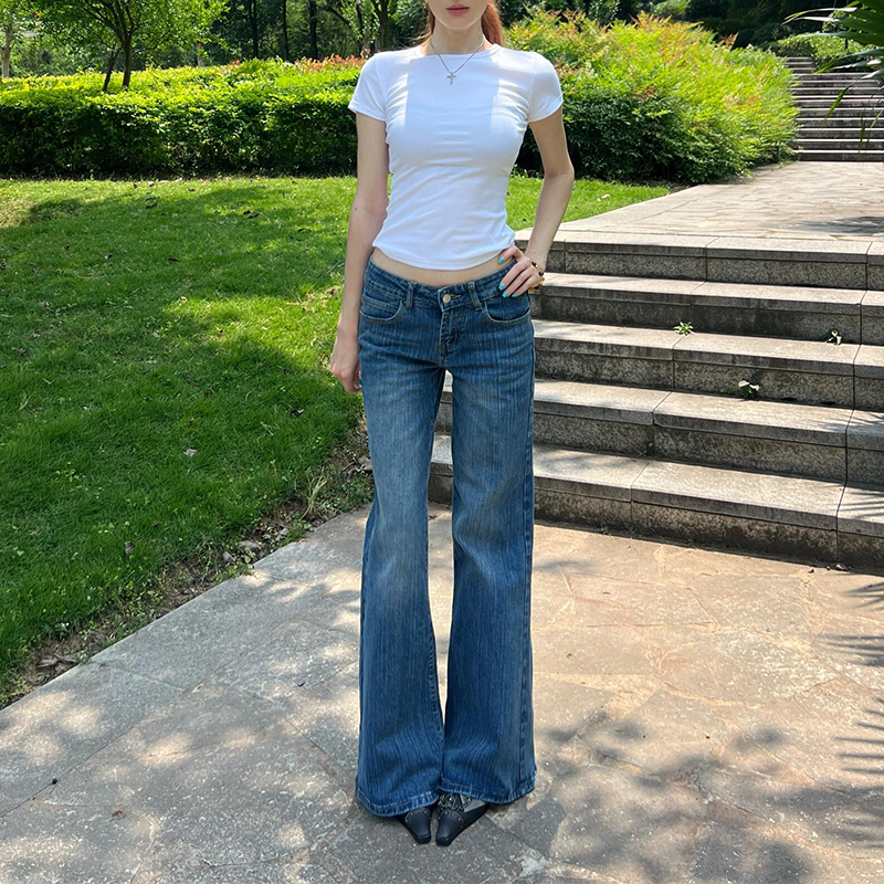 美式竹节纹低腰微喇牛仔裤女夏季辣妹显瘦不贴腿宽松阔腿喇叭裤子