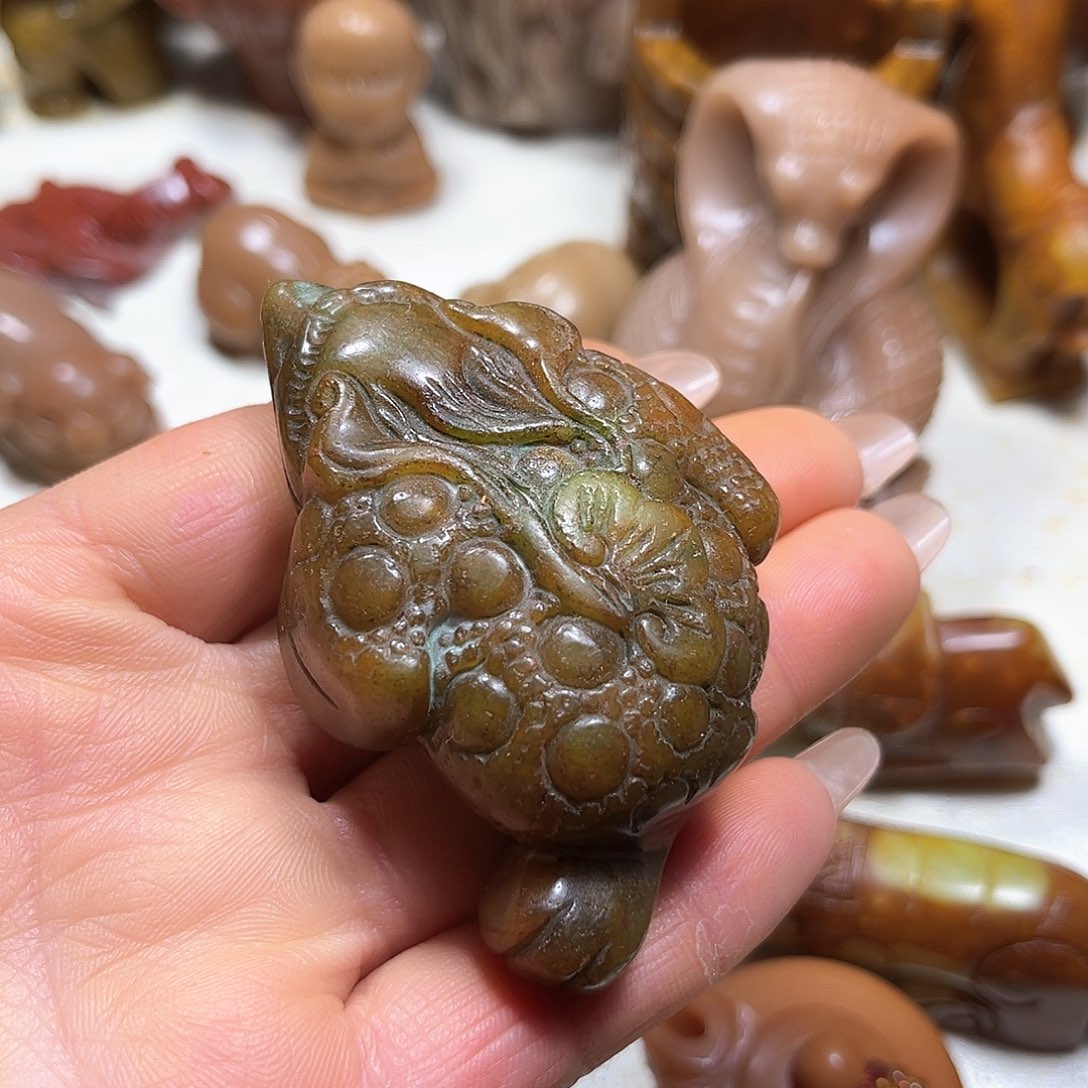 白玉菩提吊坠白玉菩提吊坠