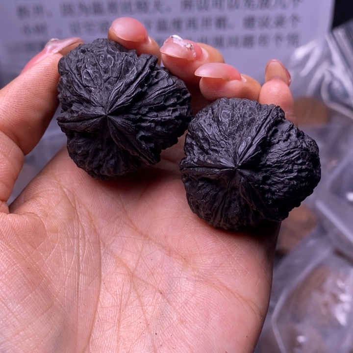 知***子核桃云南野生铁核桃108号37mm