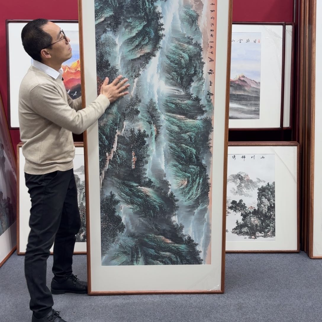 国画期*带框绘画作品