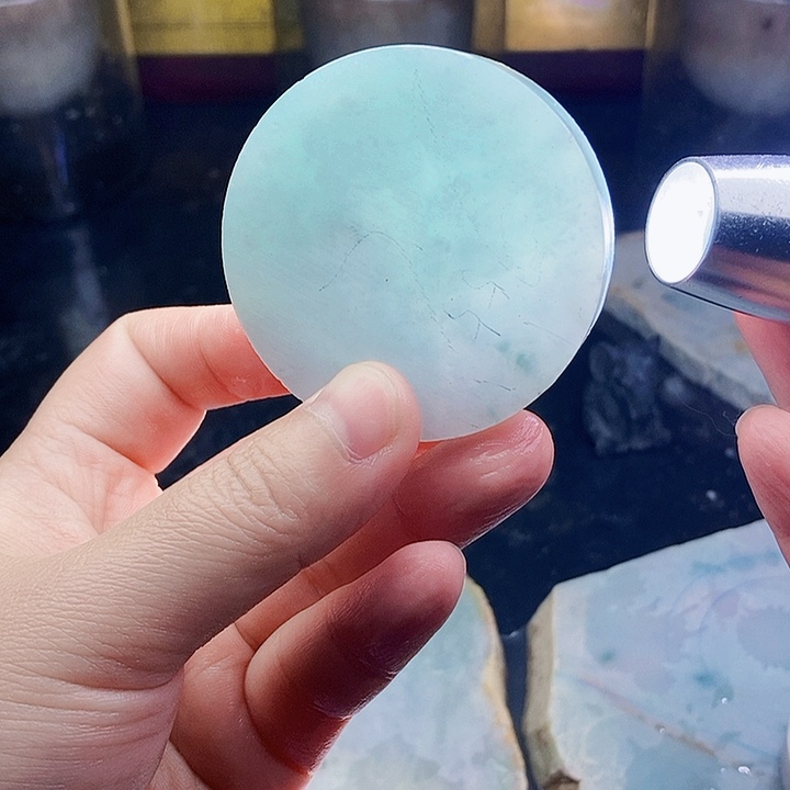 翡翠未镶嵌颈饰毛料36