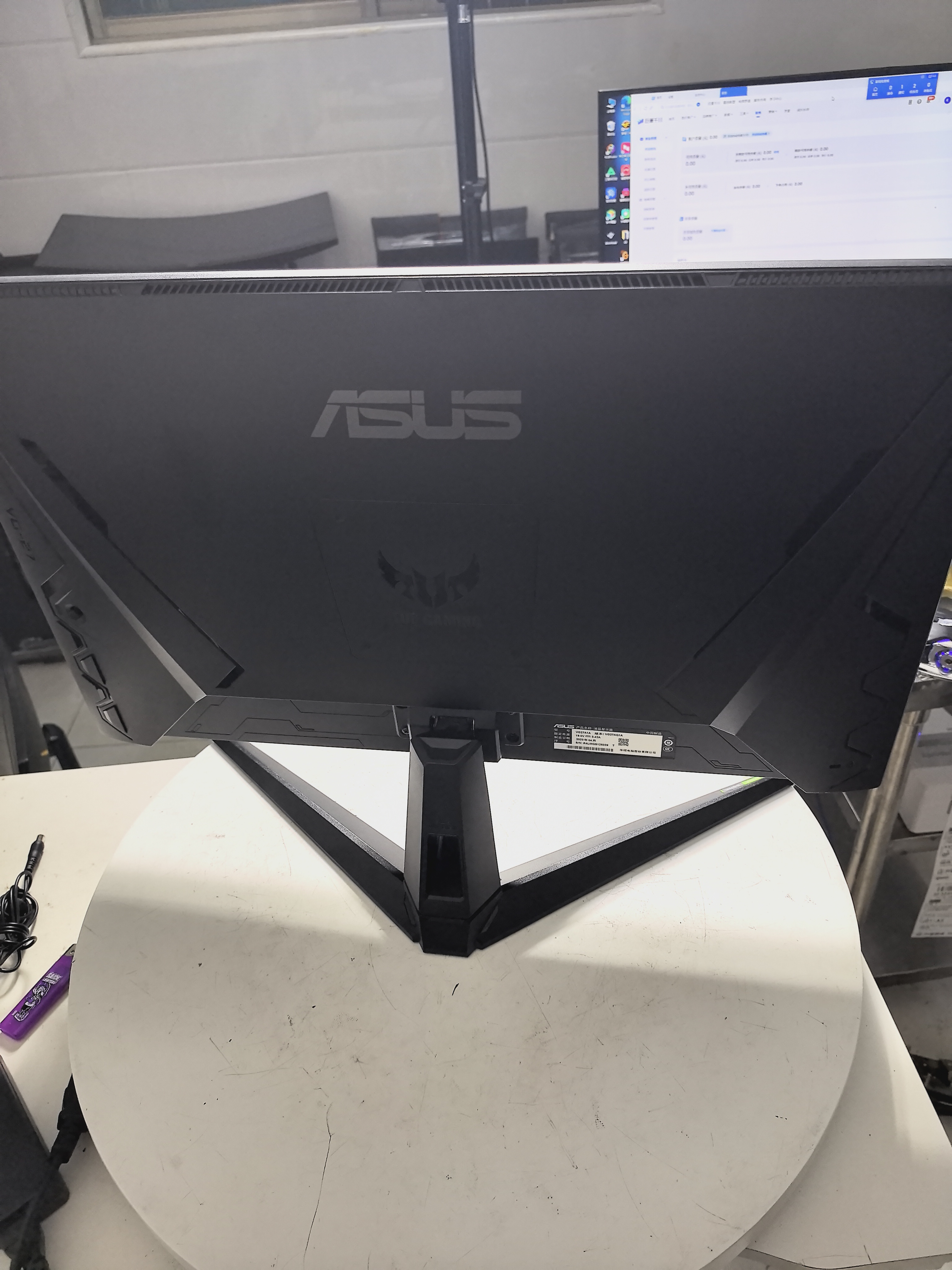 95新 ASUS/华硕 27寸直面2k170hz（内置音响）高刷显示器