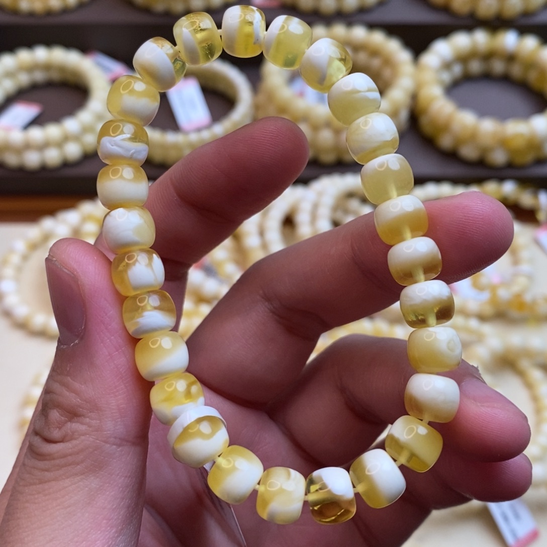 琥珀未镶嵌珠宝奇石8.2mm