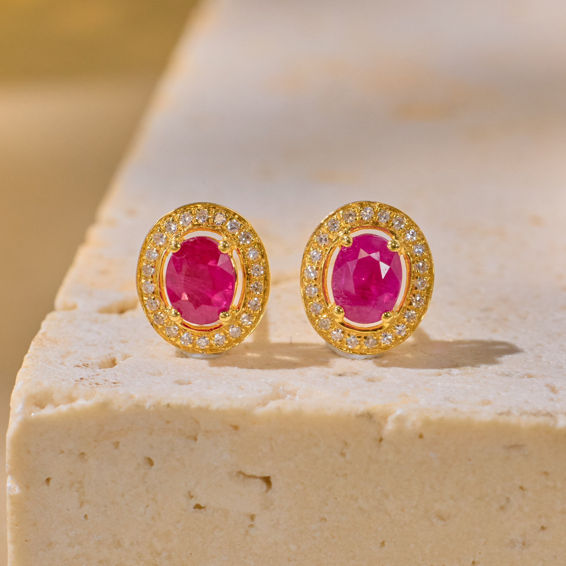 【歪歪】红宝石耳钉*18K金镶嵌（多样性发一）XB-S9 251