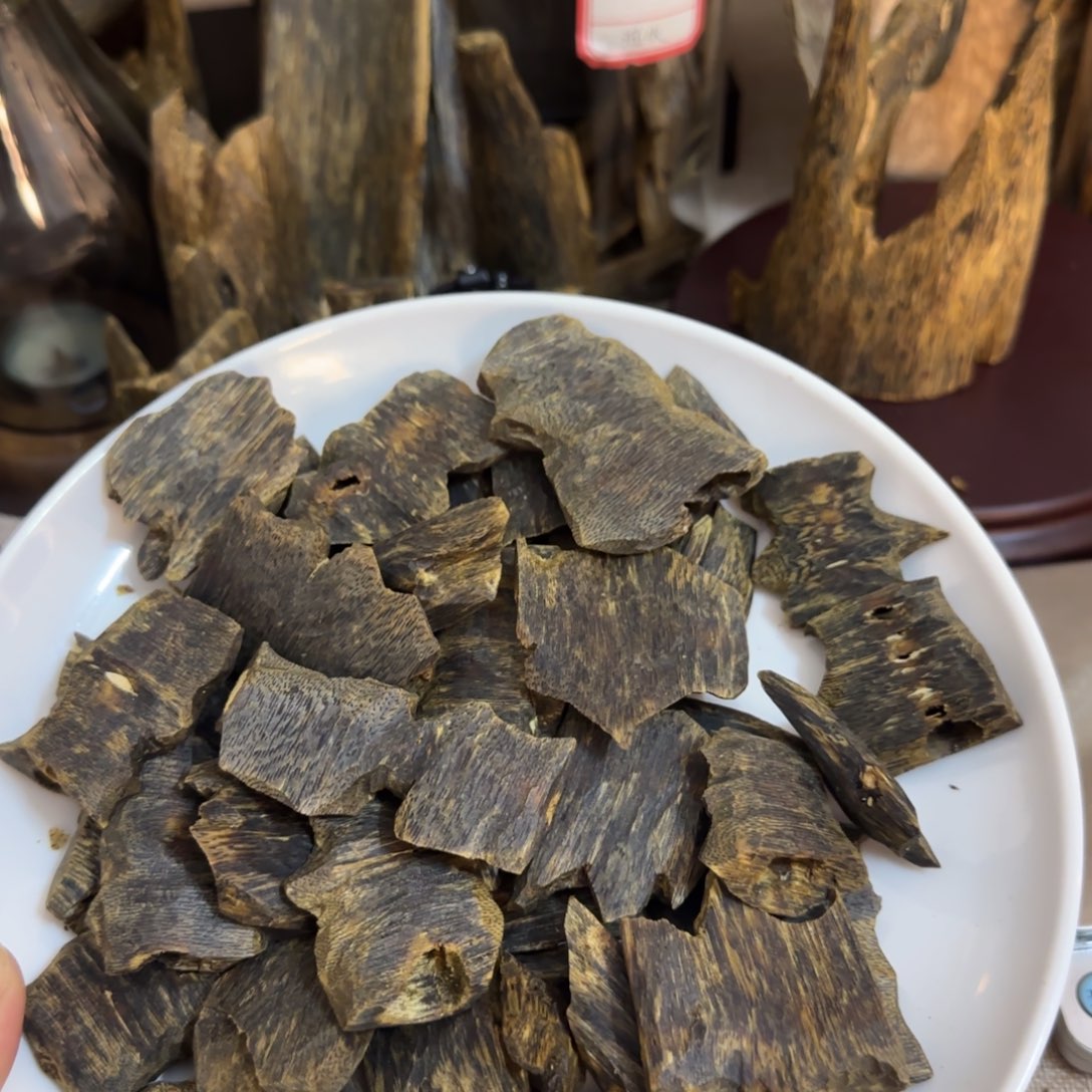 沉香沉香碎屑海南绿棋楠沉香高油块料20克